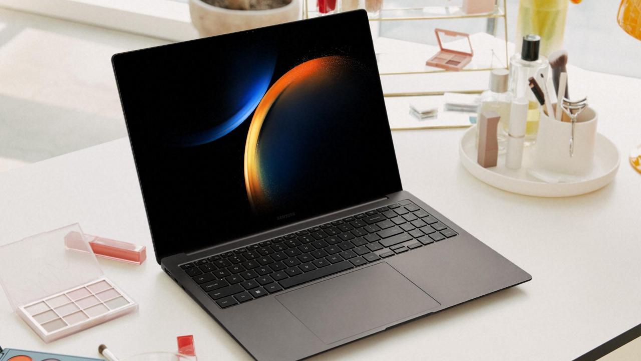 Galaxy Book 3 Ultra launches as Samsung's most ambitious laptop yet ... Samsung s 19